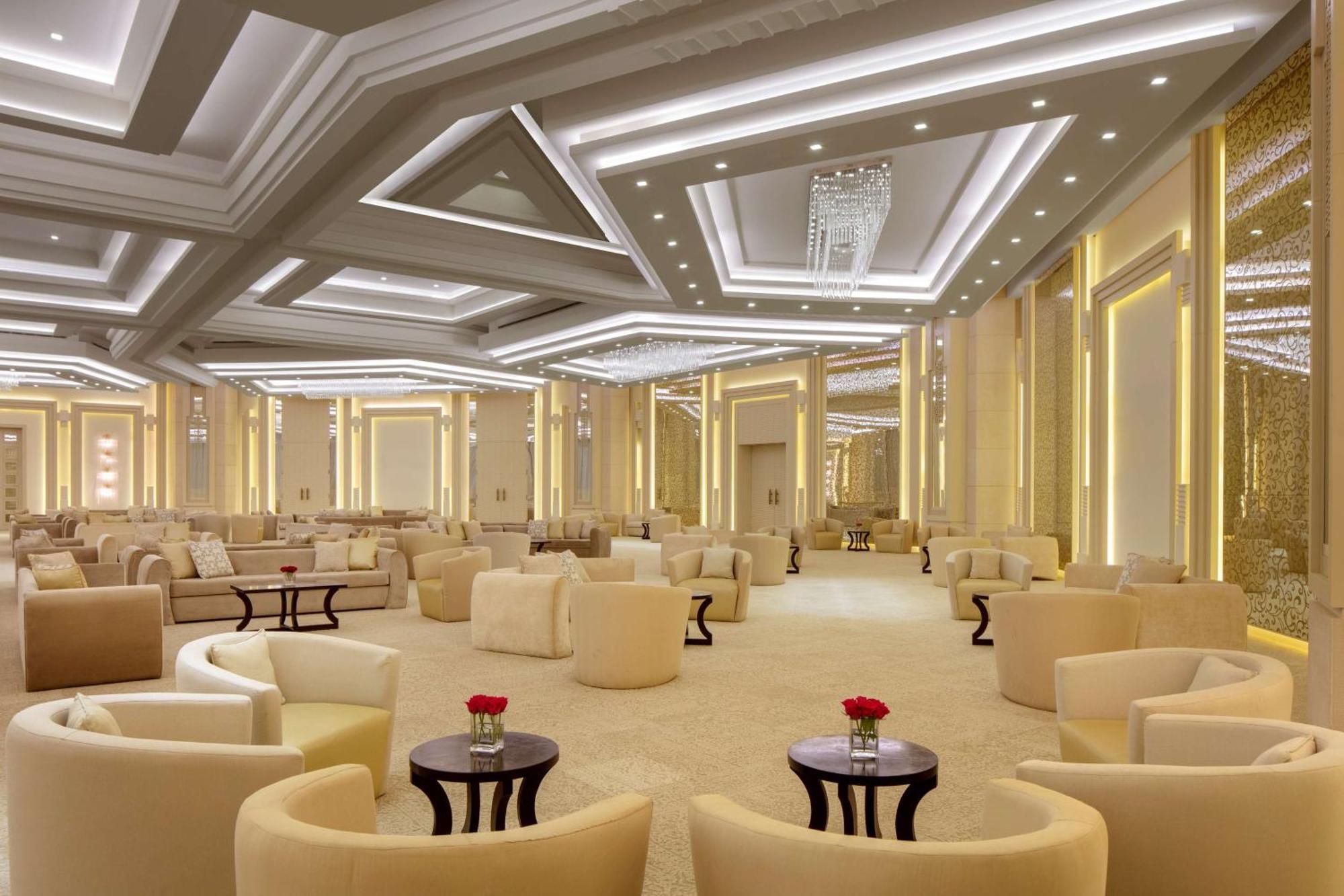 Tempat peranginan Nofa Riyadh, A Radisson Collection 5*